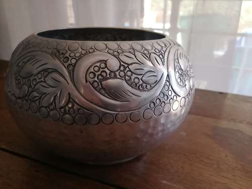 Metal flower vase