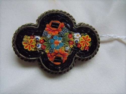 Mico Mosaic - A Stunning Black 4 leaf clover shaped Broach with delicate mosaic set on brass