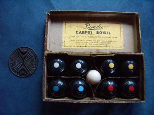 Banda Vintage Carpet Bowls Reg No. 796249 - Popular in the 1950's -1960's - Good family fun!