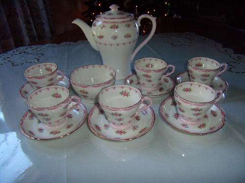 Shelley Coffee Set - Excellent Condition - Dainty Rose Pattern VALUE R1800.00 CLEARING OUT SALE