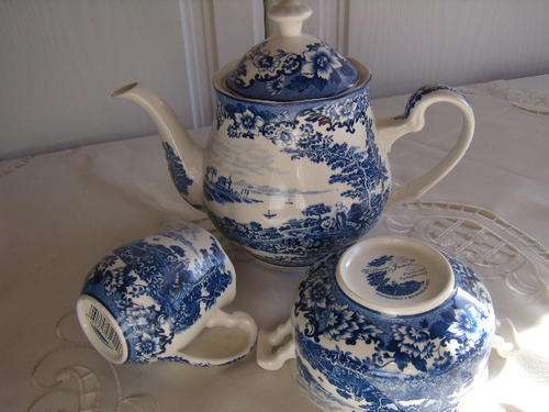 William James "Pattern- Pastoral Symphony" Tea Pot, Milk & Sugar ***Mint Condition***