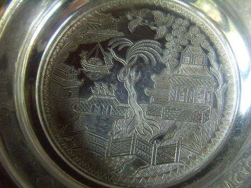 Silver Plated Willow Pattern Wine Bottle Holder  by Arthur Price Master Silversmith since 1902