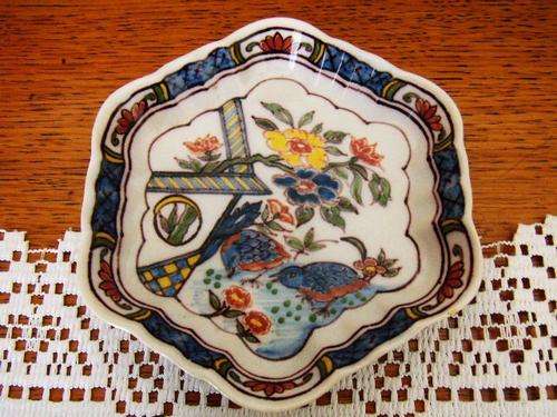 MAKKUM - Netherlands' oldest company - Very Sought after Pottery **Hand Painted Hexagon, Six Sided**