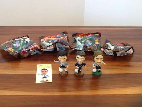 4 sealed Shell Headliners figurines plus 3 Argentina figures