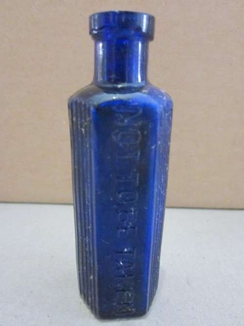 VINTAGE OPTREX COLBALT BLUE GLASS EYE WASH BATH plus OCTAGONAL CHEMISTS BOTTLE