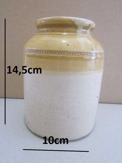 Stoneware pot