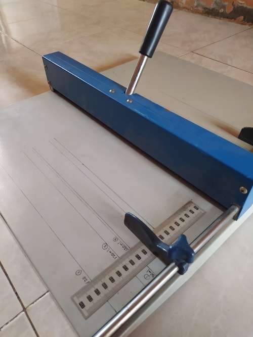 Manual paper creasing machine A3