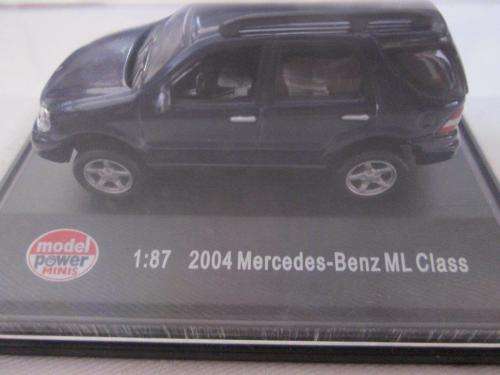 2004 Mercedes Benz ML, Metal HO scale in Jewel case