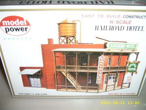 RAILROAD HOTEL. N-SCALE