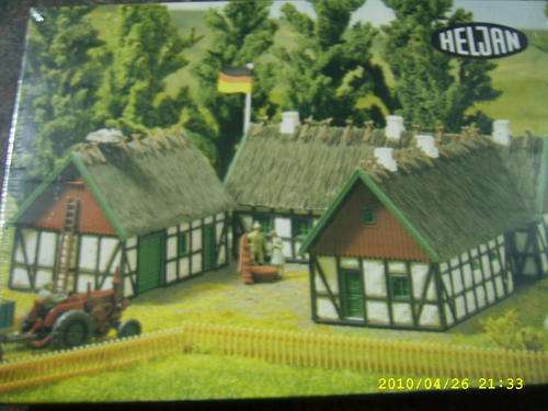 NEW FARMHOUSE HO SCALE KIT