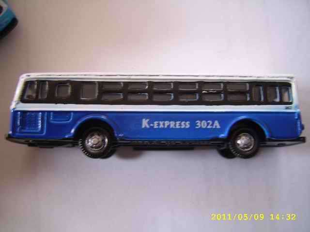 METAL BUS N SCALE
