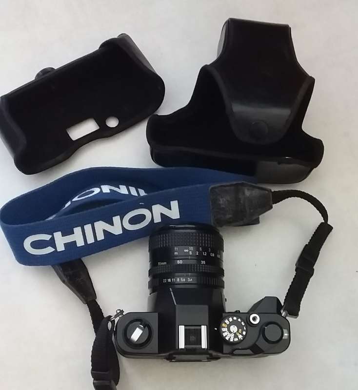 CHINON CM-5 SLR 35mm FILM CAMERA 35 TO 70 ZOOM