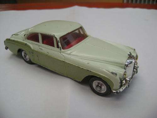 Corgi nr.224 Bentley Continental Sports Saloon