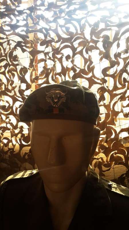 32 battalion beret ,badge and bulkie