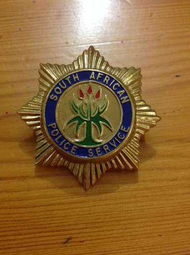 Saps officers cap badge