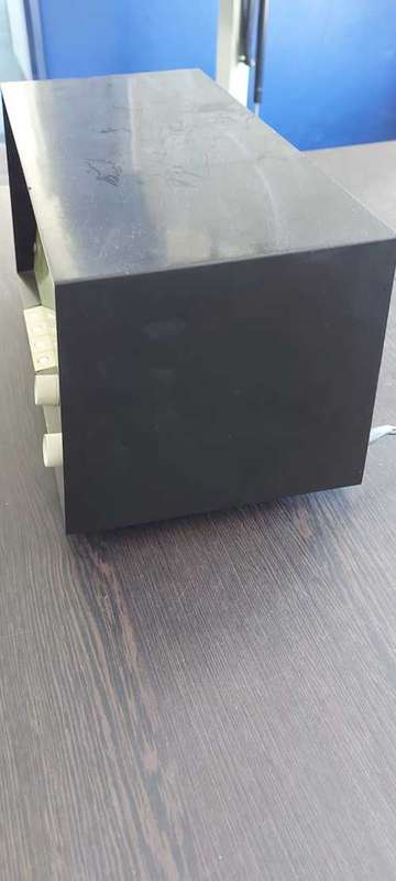 Vintage Philips Bakelite Radio