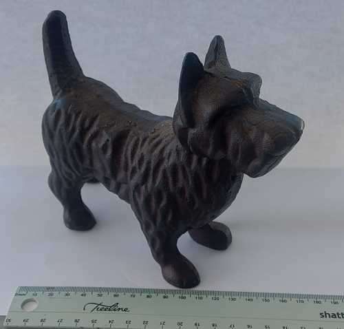 Cast Iron Scottish terrier Doorstop