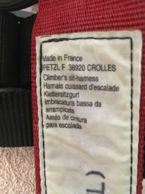 Petzl F 38920 Crolles Climbing Harness + 8 Ring + Carabiner Clip