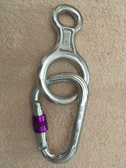 Petzl F 38920 Crolles Climbing Harness + 8 Ring + Carabiner Clip