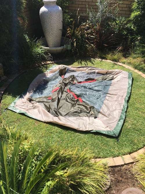 Great Three Person Dome Tent by Campmaster -  Perfect condition!