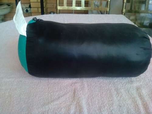 CAMP MASTER -rogue 200E sleeping bag -excellent condition