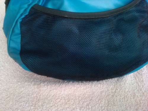 ADIDAS SPORTS BAG -GOOD CONDITION