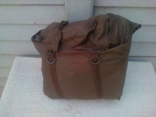 SADF SLEEPING BAG -ZIP BROKEN