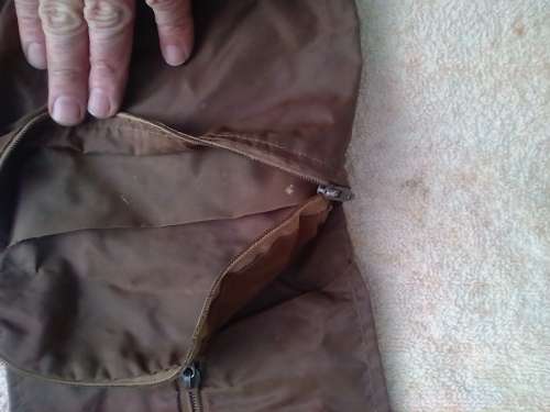 SADF TOILETRY BAG 1975-BOTTOM ZIP BROKEN