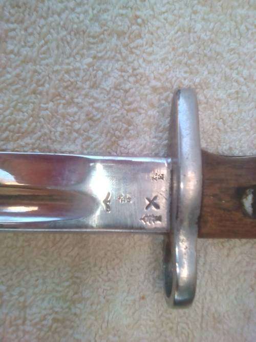 BAYONET WITH MARKINGS