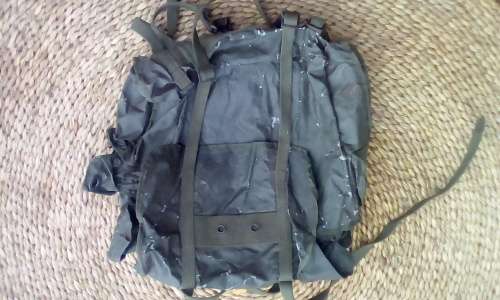 MILITARY BAG ORIGINS UNKNOWN