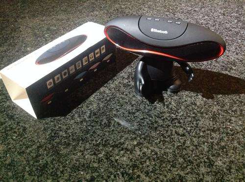 Wireless bluetooth speaker
