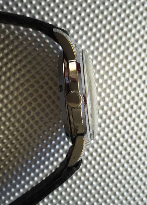 Nivada manual wind watch- RESERVED