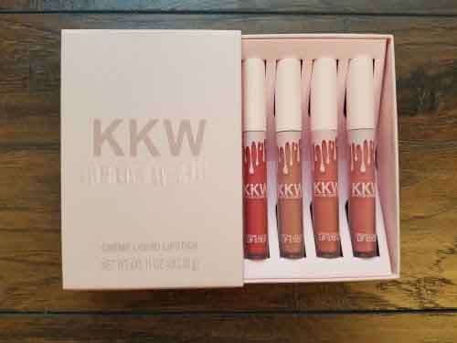 COSMETICS CREME LIQUID LIPSTICKS KIT SET w/ CARD