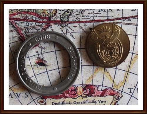 Mandela 2008 Birthday R5, Error Coin? Asper Photo.