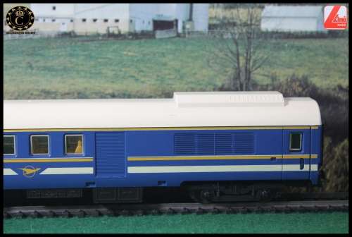 Lima Models : Model train Passenger Coach as per photo.