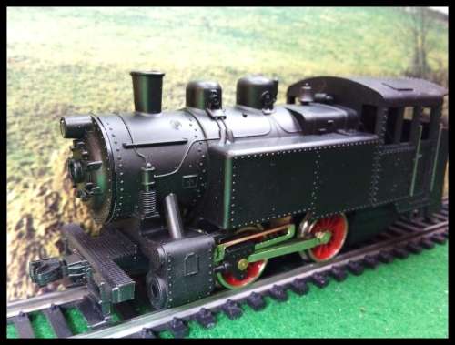 Lima Models : Model train : locomotive as per photo.