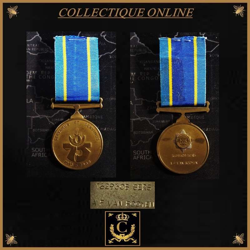 S.A. Police Medal : SERVAMUS ET SERVIMUS 1913-1988 : 162930B SERS To A F VAN ROOYEN : FULL SIZE.