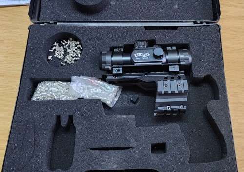 Umarex Walther Night Hawk 4.5mm 412.02.30 - RDS 1 point sight and bridge mount
