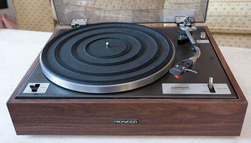 Pioneer PL12R Turntable