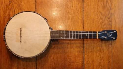 `The Whirle` Banjo Ukelele