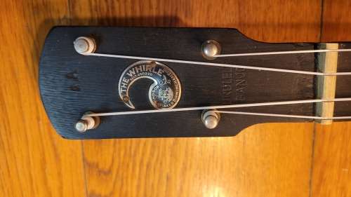 `The Whirle` Banjo Ukelele