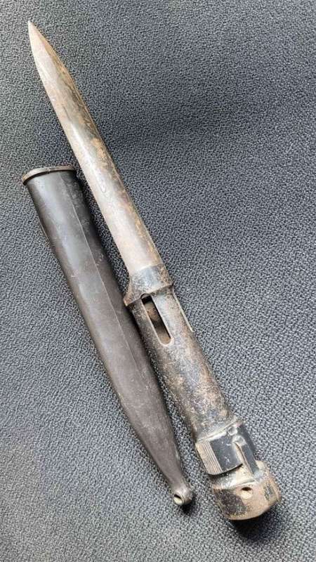 Bayonet for R1 (I think)