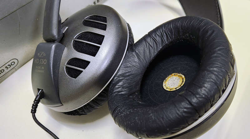 Sennheiser HD530 Headphones