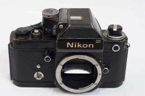Black Nikon F2. For spares or repair. PRICE DROP!