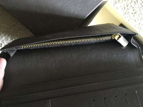 Replica LOUIS VUITTON MENS WALLET