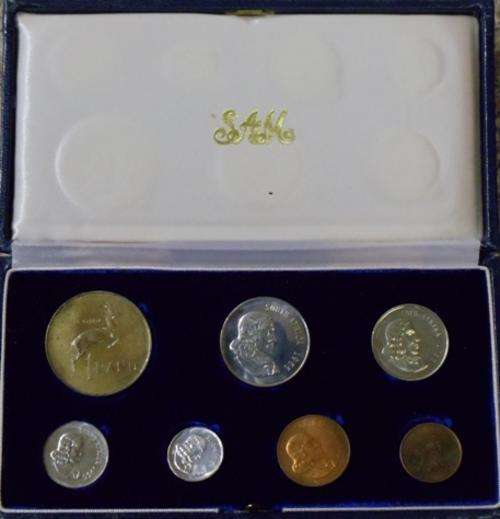 1966 RSA S1R SHORT PROOF SET - SAMINT ISSUE IN ORIGINAL STATE AND BOX - VALUE - R350 & MINTAGE 15000