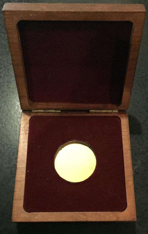 WOODEN BOX - FOR GOLD 1/2 oz GOLD OR R5 COIN OR SIMILAR