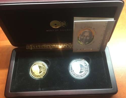 2011 MANDELA NKOSI SIKELELE TWIN SET - 1/2oz GOLD & 1/2oz 999 SILVER MEDAL SET - MINTAGE 10,000