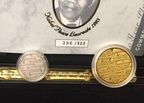2008 MANDELA 90TH BIRTHDAY - PLATINUM & GOLD TWIN SET - 1oz GOLD 24KT & 1/2oz PLATINUM 999 MEDAL SET