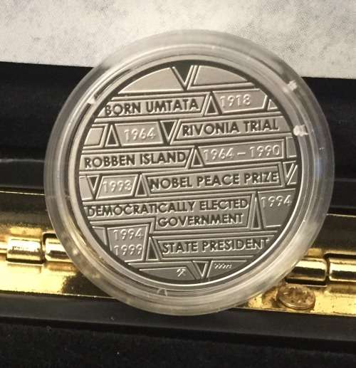 2008 MANDELA 90TH BIRTHDAY - PLATINUM & GOLD TWIN SET - 1oz GOLD 24KT & 1/2oz PLATINUM 999 MEDAL SET